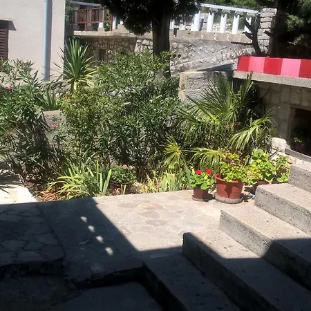 Apartman Nevija Apartment *